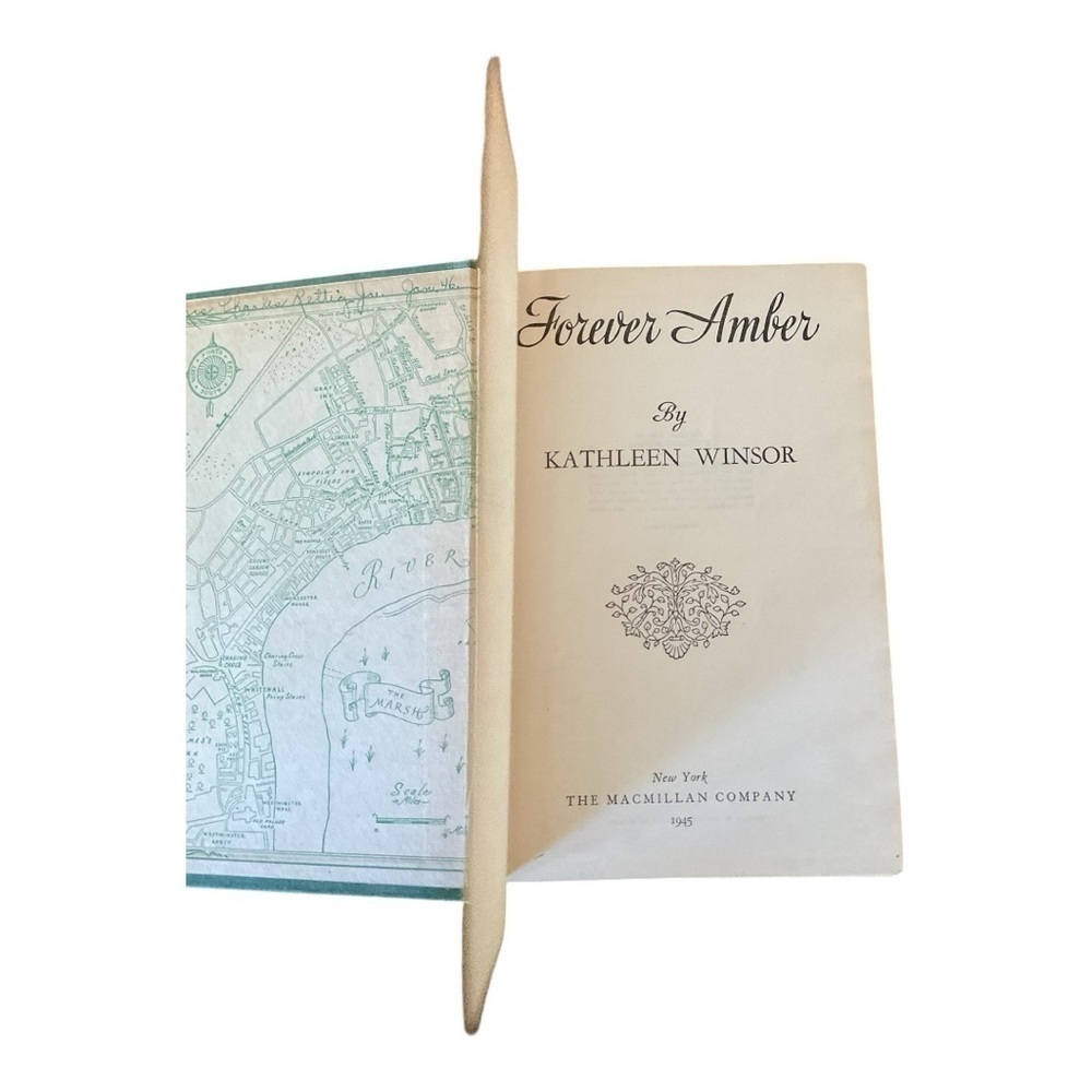 Forever Amber by Kathleen Winsor 1945 Hardcover Book - Picture 3 of 7